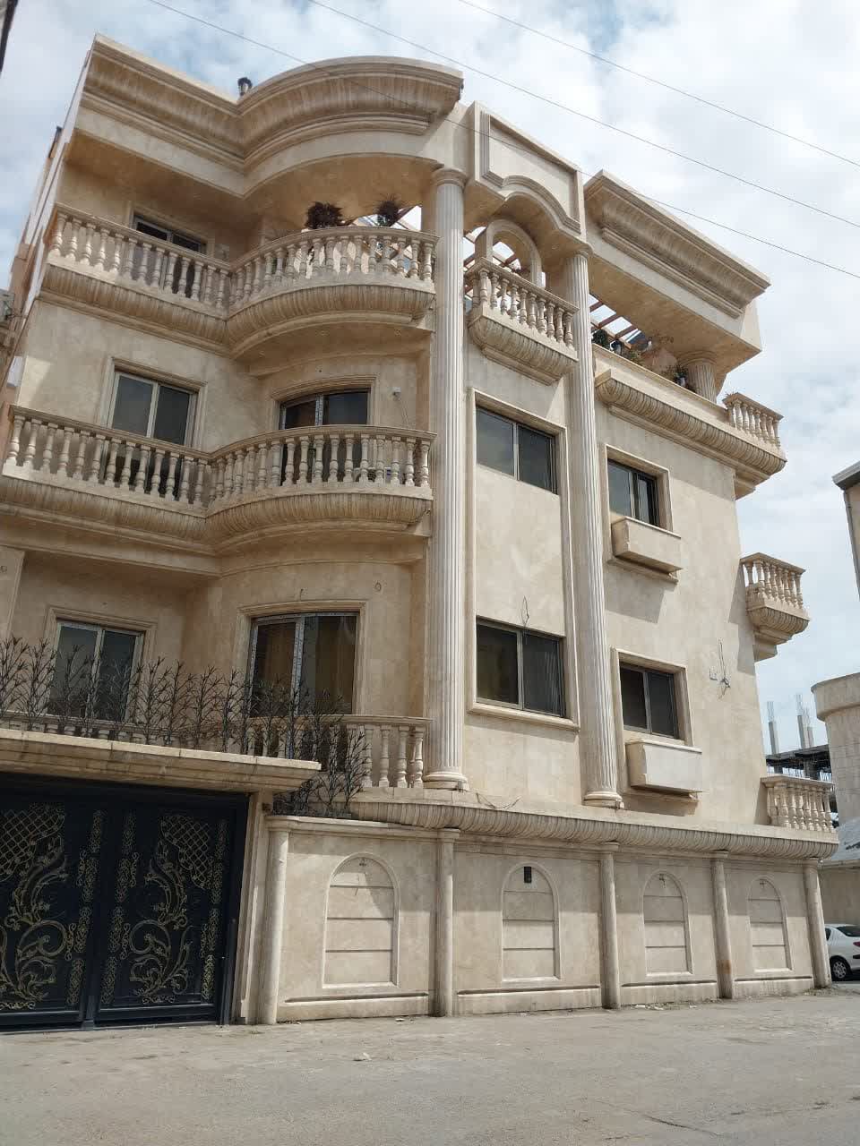 تصویر پروژه ساختمان مسکونی انتهای لاریمی